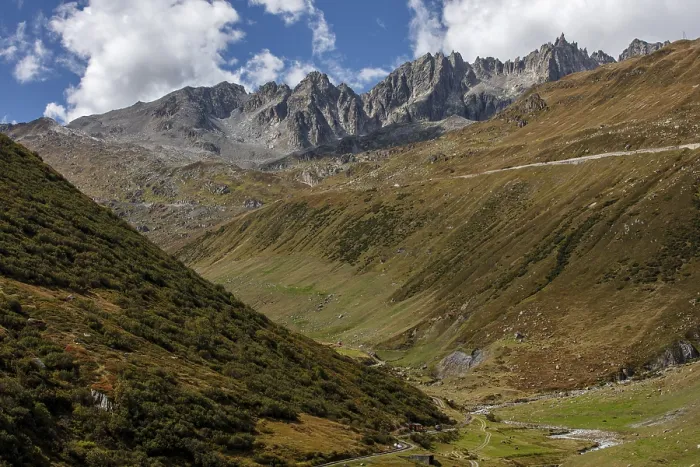 Framed Print : Furka Pass with valley of the Furkareuss Framed Print : Furka Pass with valley of the Furkareuss