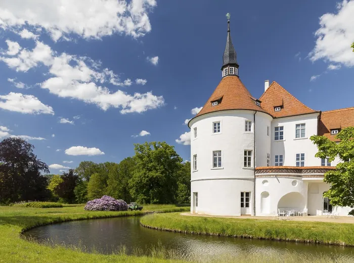 Framed Print : Furstlich Drehna moated castle Framed Print : Furstlich Drehna moated castle