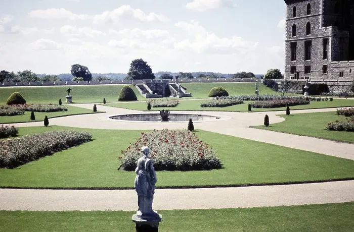 Framed Print : Gardens and historic buildings of Windsor Castle, Berkshire, England, UK, September 1959 Framed Print : Gardens and historic buildings of Windsor Castle, Berkshire, England, UK, September 1959