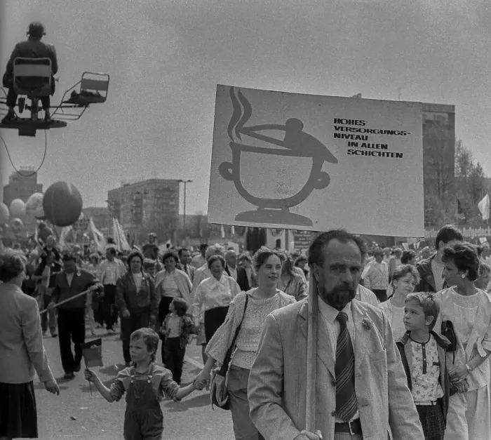 Framed Print : GDR, Berlin, 01. 05. 1987, 1. May rally 1987 on Karl-Marx-Allee