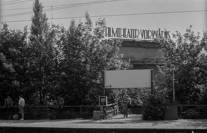 Framed Print : GDR, Berlin, 01.06.1990, cinema Vorwaerts Framed Print : GDR, Berlin, 01.06.1990, cinema Vorwaerts