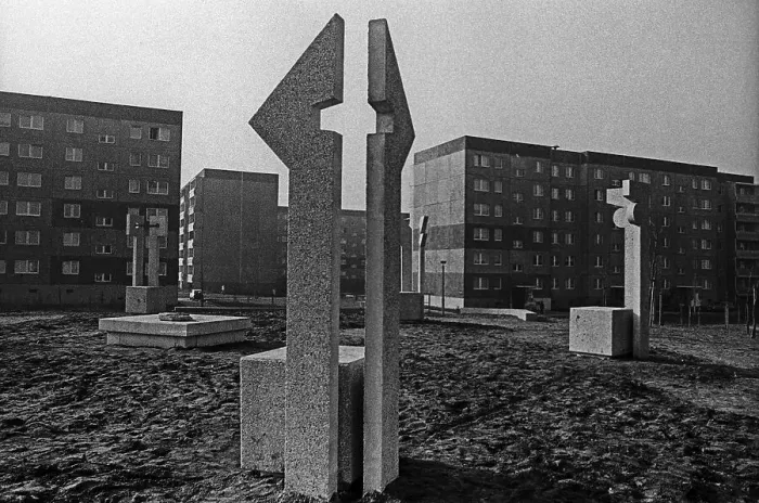 Framed Print : GDR, Berlin, 02. 02. 1989, art installation by Robert Rehfeldt Framed Print : GDR, Berlin, 02. 02. 1989, art installation by Robert Rehfeldt