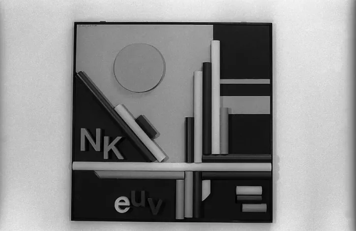 Framed Print : GDR, Berlin, 07. 02. 1990, classroom of a school in Karlshorst