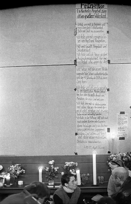Framed Print : GDR, Berlin, 08. 10