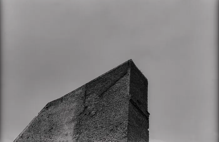 Framed Print : GDR, Berlin, 1. 4. 1988, gable of a factory ruin in Auguststrasse Framed Print : GDR, Berlin, 1. 4. 1988, gable of a factory ruin in Auguststrasse