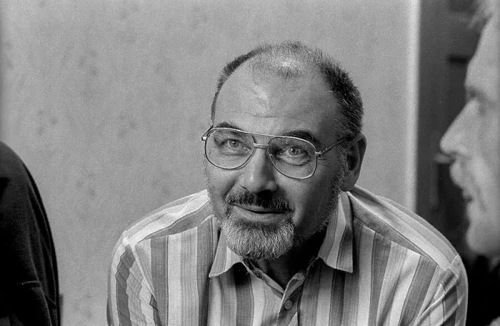 Framed Print : GDR, Berlin, 14.06.1990, director Edgar Kaufmann Framed Print : GDR, Berlin, 14.06.1990, director Edgar Kaufmann