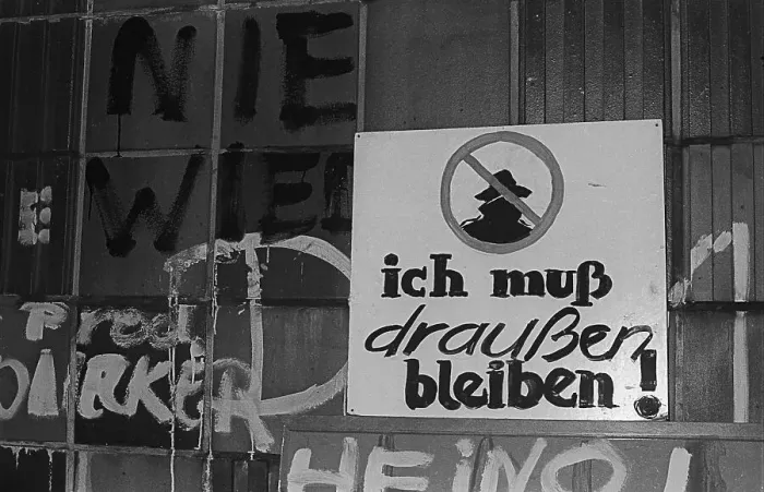 Framed Print : GDR, Berlin, 15. 01. 1990, occupation of the Stasi headquarters in Normannenstrasse