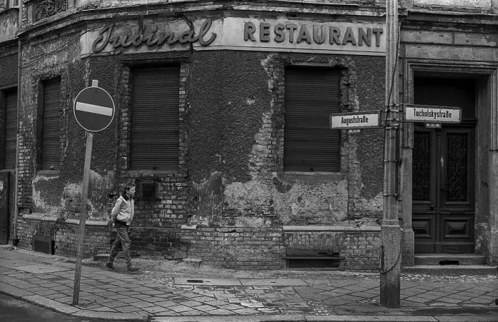 Framed Print : GDR, Berlin, 15. 3. 1988, closed restaurant at the corner of Tucholskystrasse and Auguststrasse
