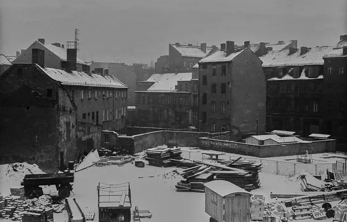 Framed Print : GDR, Berlin, 16. 02. 1980, Auguststrasse in winter Framed Print : GDR, Berlin, 16. 02. 1980, Auguststrasse in winter