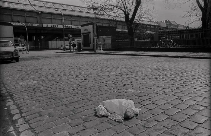 Framed Print : GDR, Berlin, 16. 4. 1988, bread on Daenenstrasse