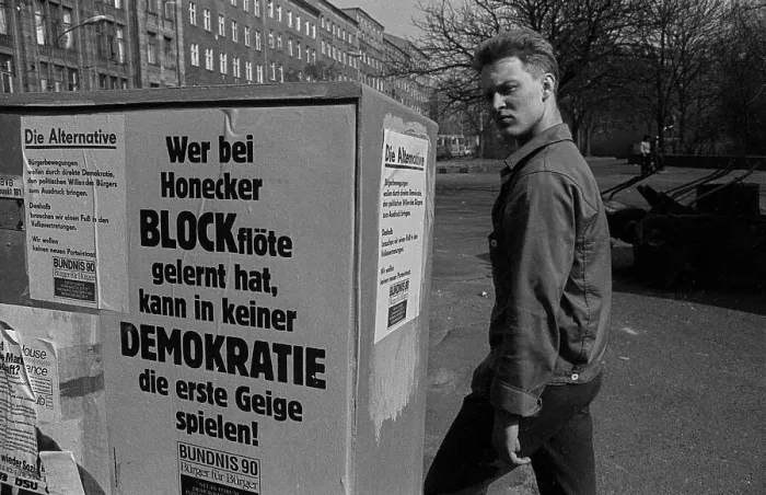 Framed Print : GDR, Berlin, 16.03.1990, election poster Framed Print : GDR, Berlin, 16.03.1990, election poster