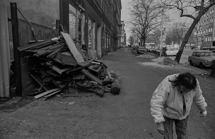 Framed Print : GDR, Berlin, 16.03.1990, street scene with (falling ?) woman
