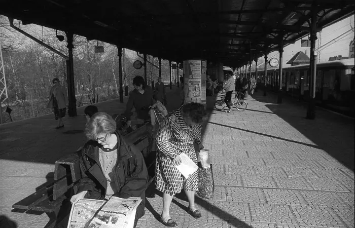 Framed Print : GDR, Berlin, 17. 03. 1990, Friedrichshagen S-Bahn station Framed Print : GDR, Berlin, 17. 03. 1990, Friedrichshagen S-Bahn station