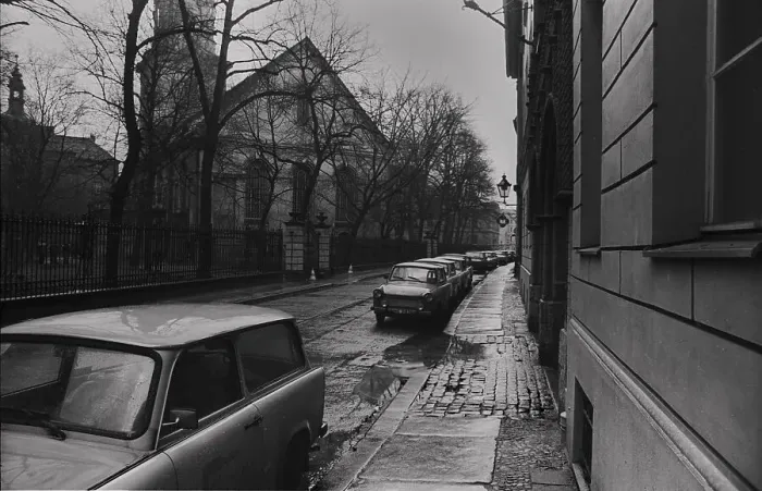 Framed Print : GDR, Berlin, 22. 3. 1988, Sophienstrasse
