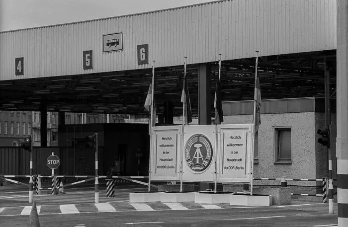 Framed Print : GDR, Berlin, 22 May 1990, at the GDR border crossing at Check Point Charlie Framed Print : GDR, Berlin, 22 May 1990, at the GDR border crossing at Check Point Charlie