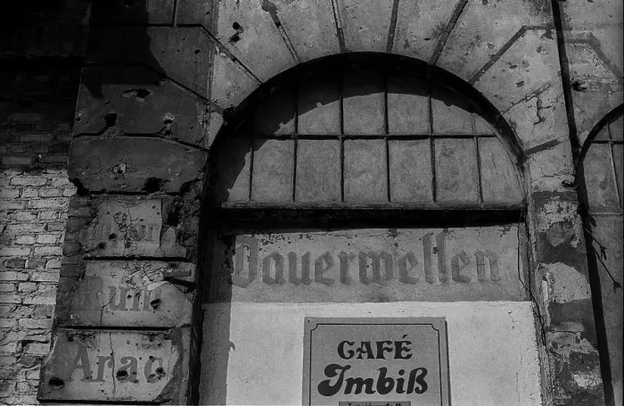 Framed Print : GDR, Berlin, 24. 04. 1989, cafe