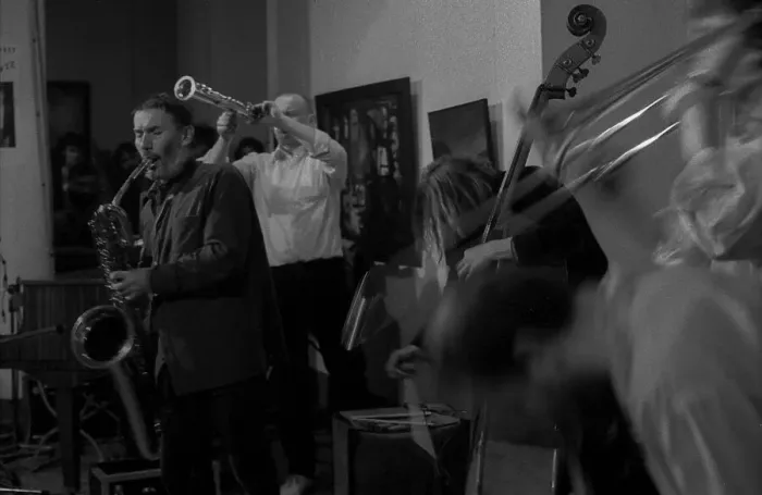 Framed Print : GDR, Berlin, 26.2.1988, Jazzfest at the HdjT (from left to right) Manfred Schulze
