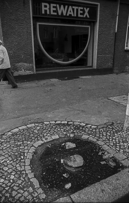 Framed Print : GDR, Berlin, 29. 04. 1989, REWATEX shop window Framed Print : GDR, Berlin, 29. 04. 1989, REWATEX shop window