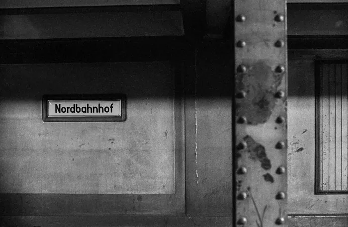 Framed Print : GDR, Berlin, 29 May 1990, metro station Nordbahnhof Framed Print : GDR, Berlin, 29 May 1990, metro station Nordbahnhof