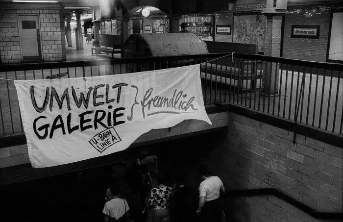 Framed Print : GDR, Berlin, 29.06.1990, Vernissage of the Umweltgalerie Framed Print : GDR, Berlin, 29.06.1990, Vernissage of the Umweltgalerie
