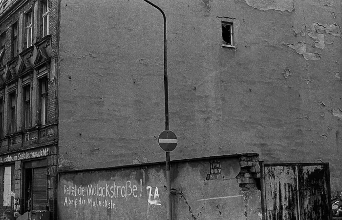 Framed Print : GDR, Berlin, 8.1.1990, demolition house in Mulackstrasse Save Mulackstrasse (renovated after protests)