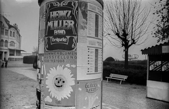 Framed Print : GDR, Binz, 04. 11. 1988, advertising pillar Framed Print : GDR, Binz, 04. 11. 1988, advertising pillar