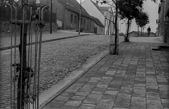 Framed Print : GDR, Feldberg, 15.09.1989, street scene in Feldberg