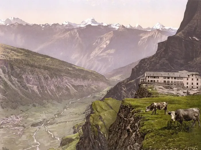 Framed Print : Gemmipass, Gemmihotel und Leuk im Wallis im Schweiz  /  Gemmi-Route and Leuk