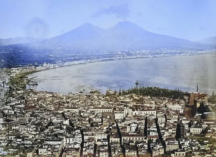 Framed Print : General view of Naples and Mount Vesuvius Framed Print : General view of Naples and Mount Vesuvius