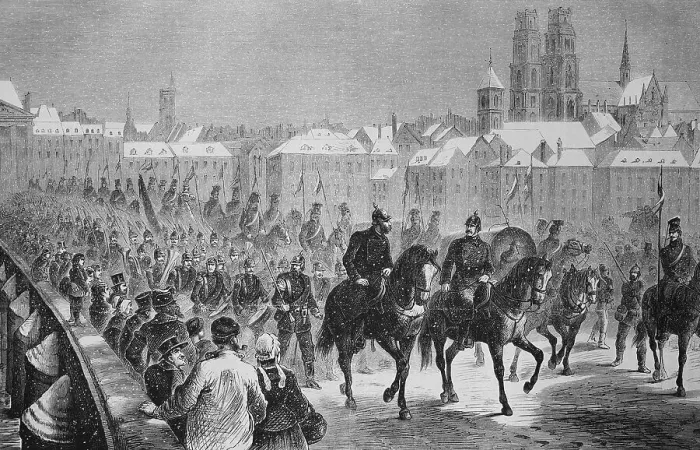 Framed Print : German troops crossing the Loire in Orleans on 5 December 1870 Framed Print : German troops crossing the Loire in Orleans on 5 December 1870