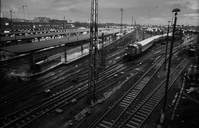 Framed Print : Germany, Berlin, 03.02.1992, Lichtenberg railway station, railway tracks, platform, Europe