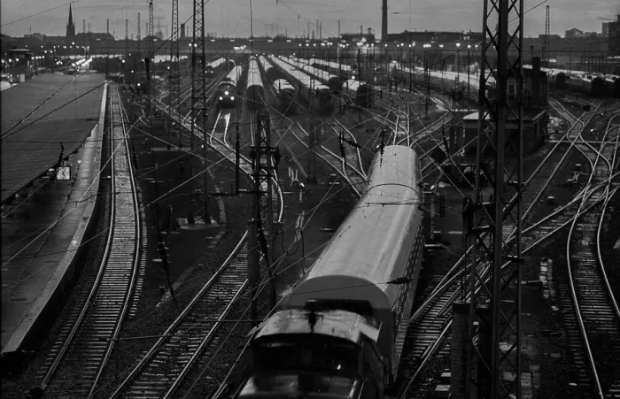 Framed Print : Germany, Berlin, 03.02.1992, Lichtenberg railway station, railway tracks, platform, Europe