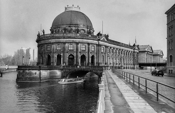 Framed Print : Germany, Berlin, 08.04.1991, Museum Island