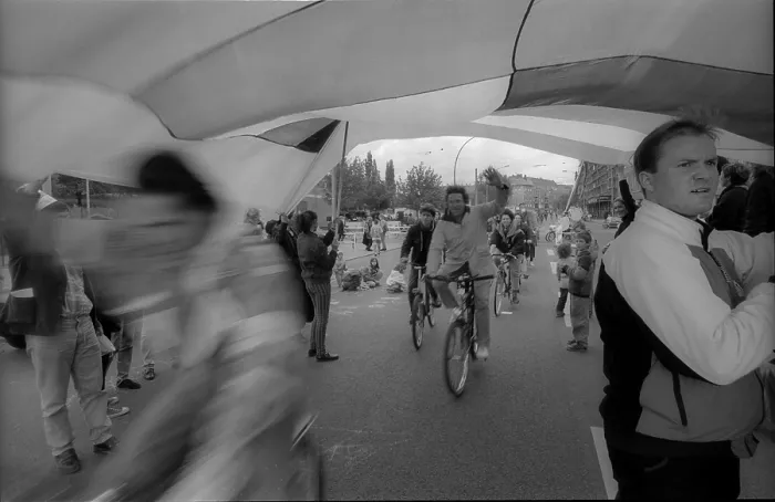 Framed Print : Germany, Berlin, 10.05.1992, bicycle demonstration against the inner city ring road