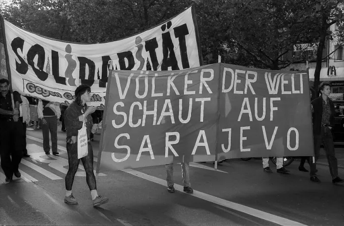 Framed Print : Germany, Berlin, 11.9.1992, demo for Sarajevo