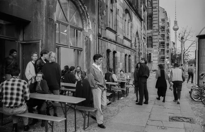 Framed Print : Germany, Berlin, 12.9.1992, Cafe Orange on Oranienburger StraBe