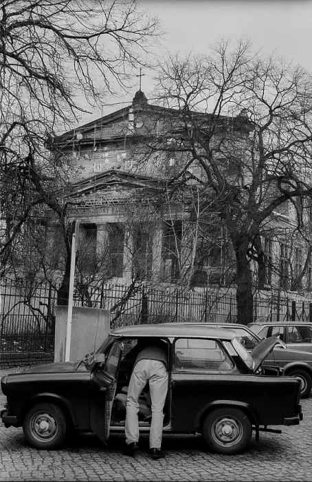 Framed Print : Germany, Berlin, 14.02.1992, ruin of the Elisabeth church, at the Invalidenstrasse, (Schinkel - building), Trabant, Europe Framed Print : Germany, Berlin, 14.02.1992, ruin of the Elisabeth church, at the Invalidenstrasse, (Schinkel - building), Trabant, Europe