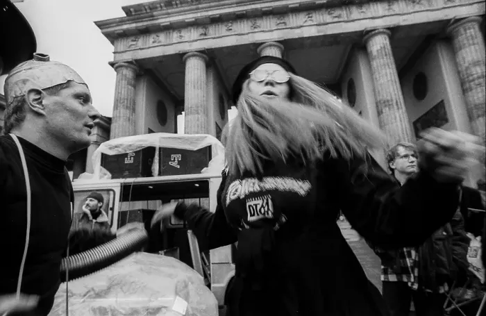 Framed Print : Germany, Berlin, 16 February 1992, DT64 demonstration (against the closure of the station), at the Brandenburg Tor, Europe