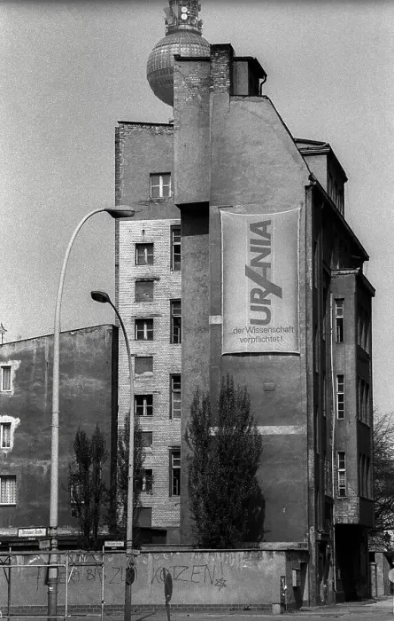 Framed Print : Germany, Berlin, 16.04.1991, House in Mitte