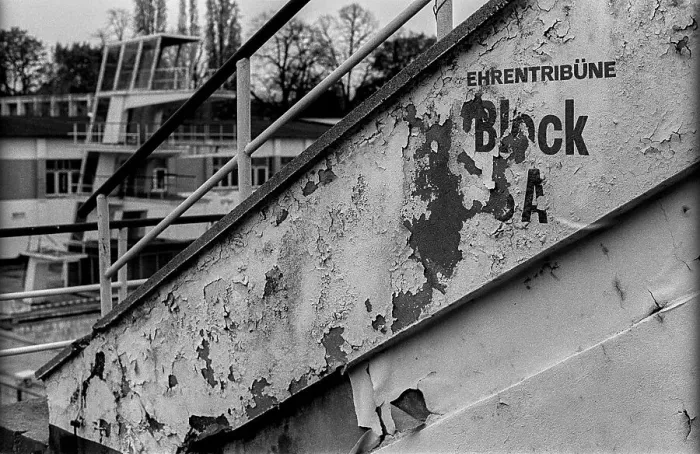 Framed Print : Germany, Berlin, 16.11.1991, Friesenstadion (swimming stadium) in decay