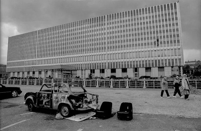 Framed Print : Germany, Berlin, 18 May 1991, Marx-Engels-Platz