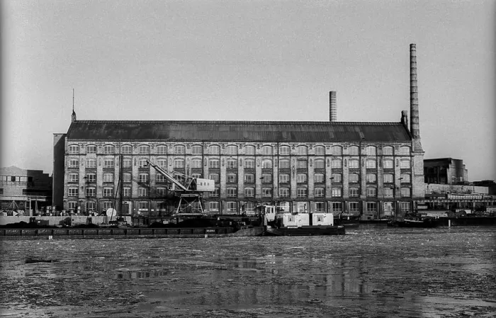 Framed Print : Germany, Berlin, 2 February 1991 Framed Print : Germany, Berlin, 2 February 1991