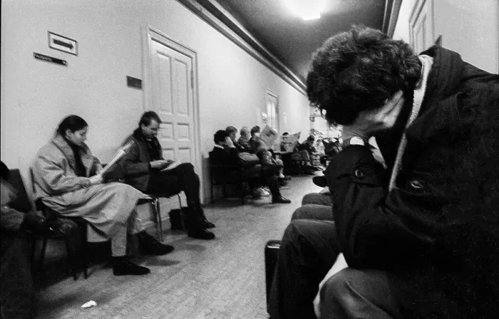 Framed Print : Germany, Berlin, 21.12.1990, Prenzlauer Berg job centre Framed Print : Germany, Berlin, 21.12.1990, Prenzlauer Berg job centre