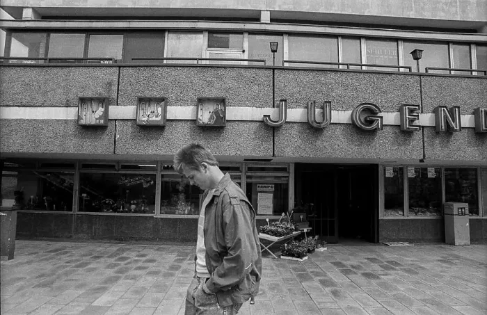Framed Print : Germany, Berlin, 22 May 1991, closed youth club in Marzahn