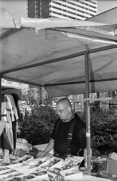 Framed Print : Germany, Berlin, 22 May 1991, Market stall in Marzahn