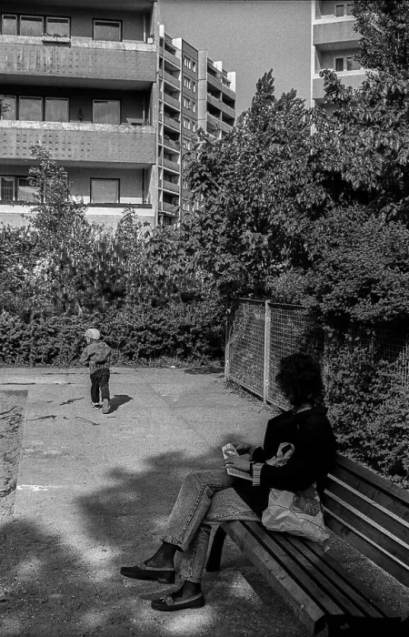 Framed Print : Germany, Berlin, 22 May 1991, park in the Marzahn development area Framed Print : Germany, Berlin, 22 May 1991, park in the Marzahn development area