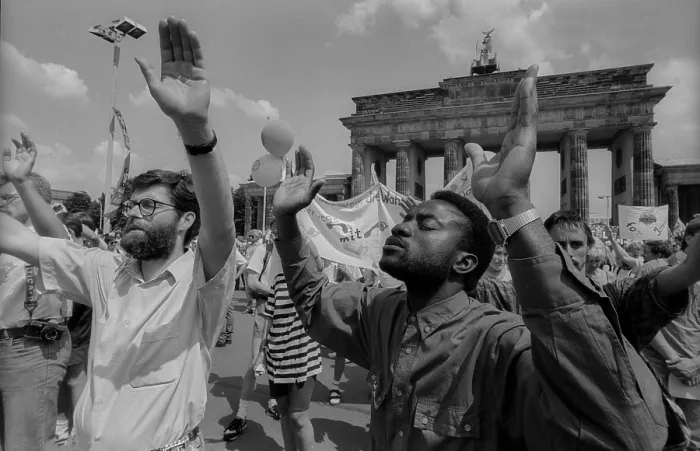 Framed Print : Germany, Berlin, 23 May 1992, March for Jesus