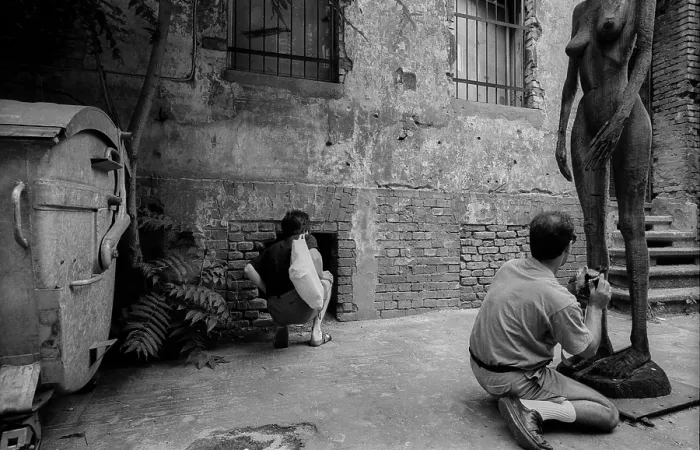 Framed Print : Germany, Berlin, 24 July 1993, backyard Framed Print : Germany, Berlin, 24 July 1993, backyard