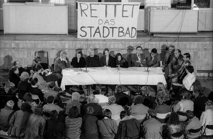 Framed Print : Germany, Berlin, 24 November 1990