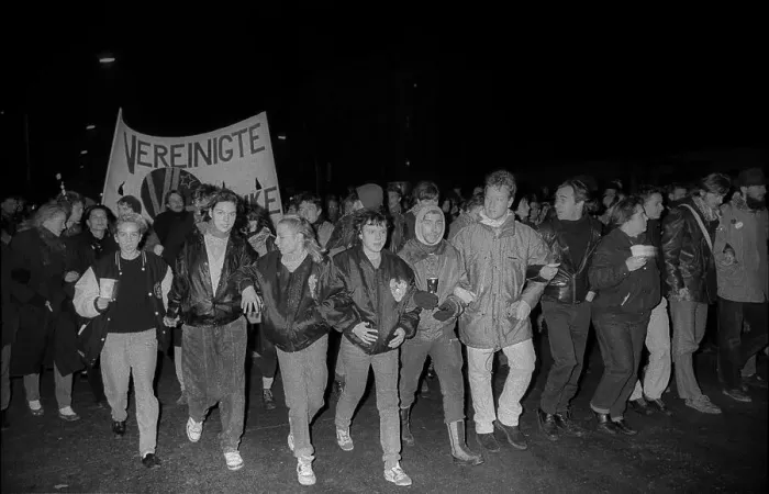 Framed Print : Germany, Berlin, 25 November 1990